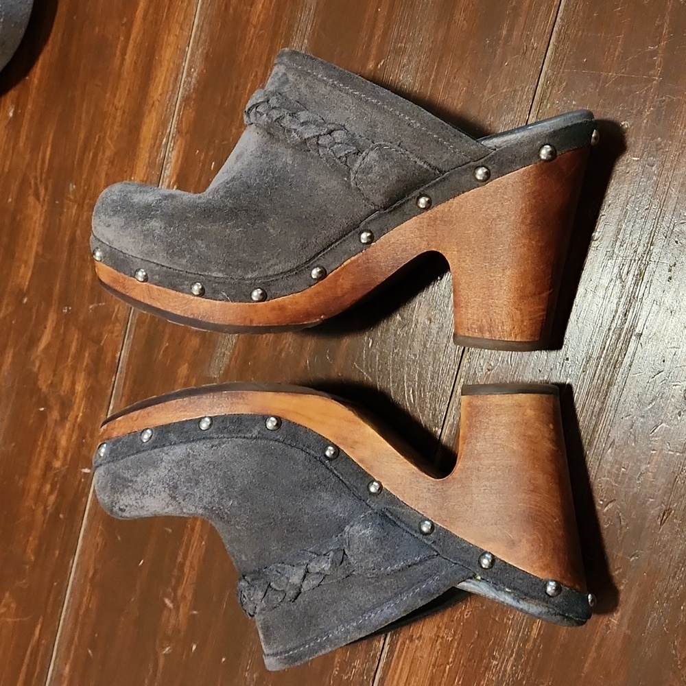 Ugg Kaylee Suede Clogs Size 7 - Picture 6 of 10